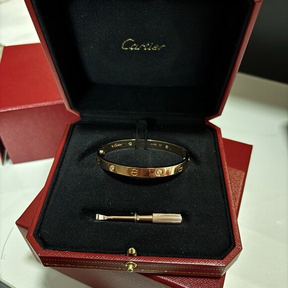 Cartier classic diamond-studded wide bracelet - Picture 3 of 6